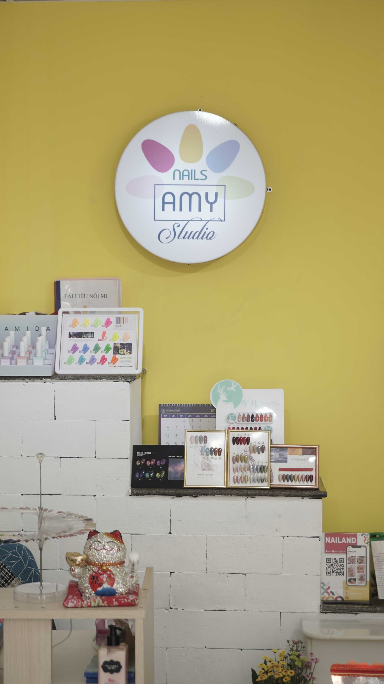 Amy nails studio 4 gallaries