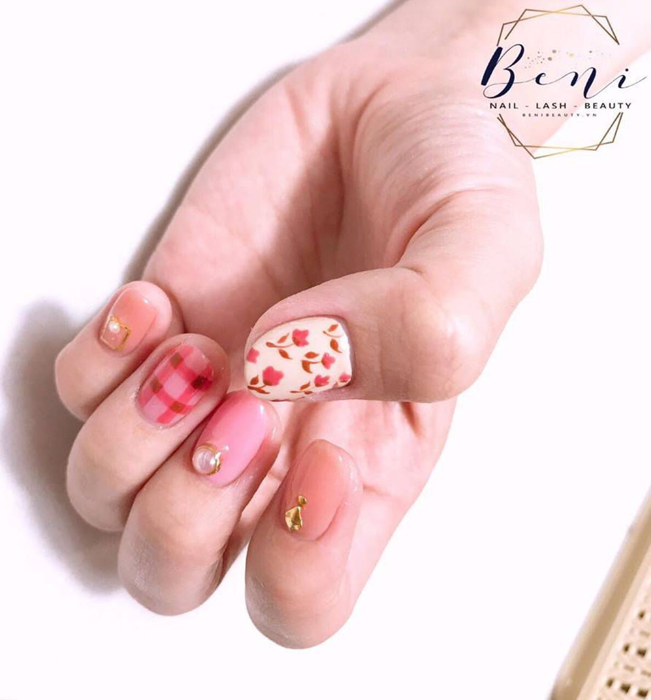 Beni Nails & Beauty 1 gallaries