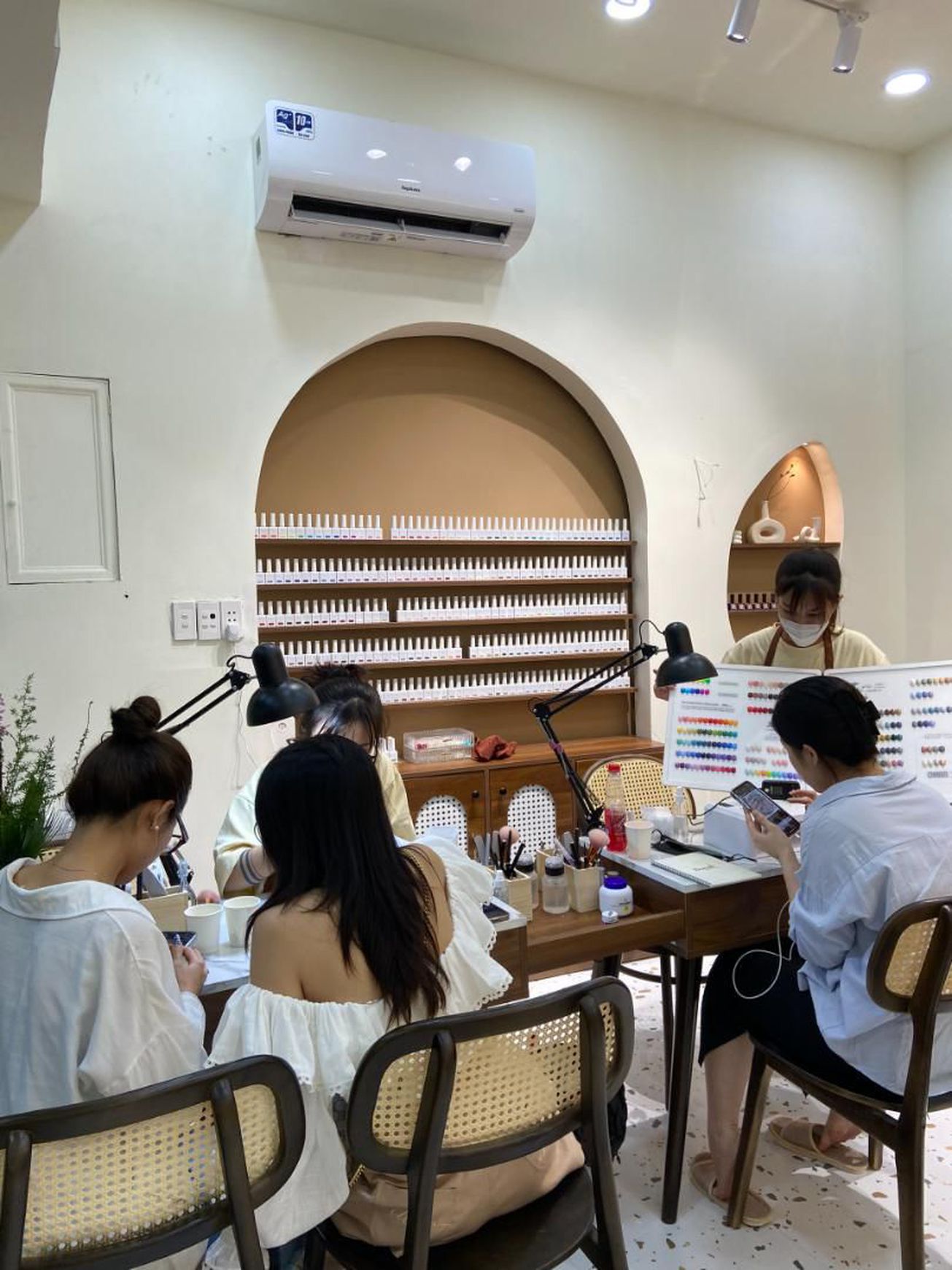 Donut Beauty Room 3 gallaries
