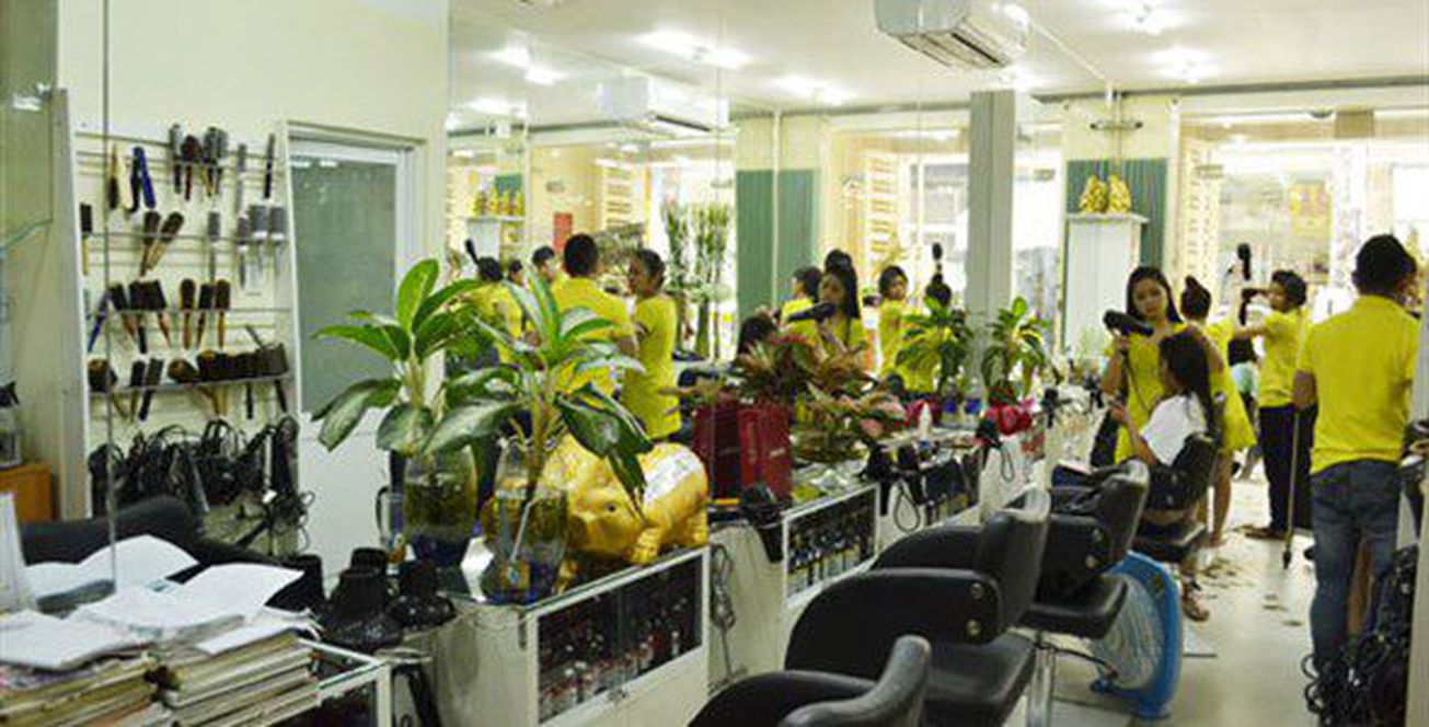 Hair Salon Hoàng Hà - Cách Mạng Tháng 8 0 gallaries