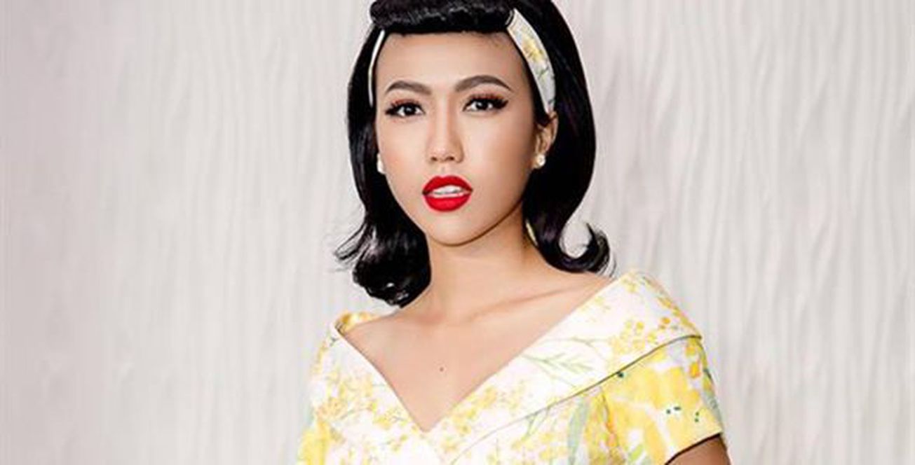 Hiwon Makeup Store 3 gallaries