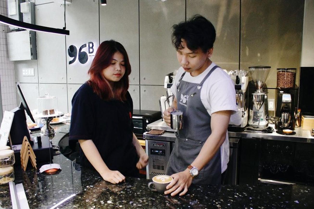 HỌC LATTE ART: Hiểu về espresso và cách tạo nên một ly latte/cappuccino của riêng bạn 1 gallaries