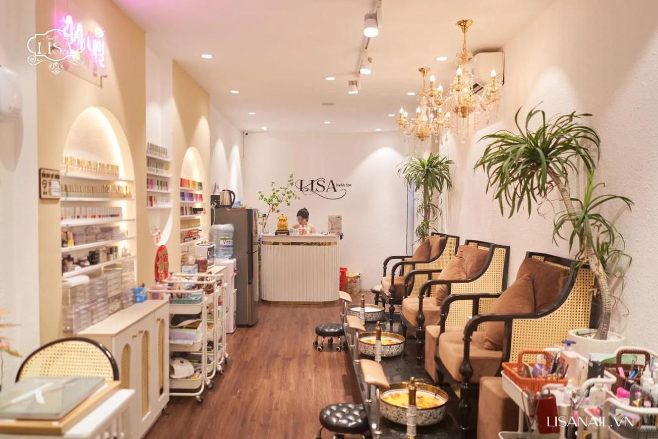 Lisa Nail & Spa - Tiệm Nail Quận 1 2 gallaries