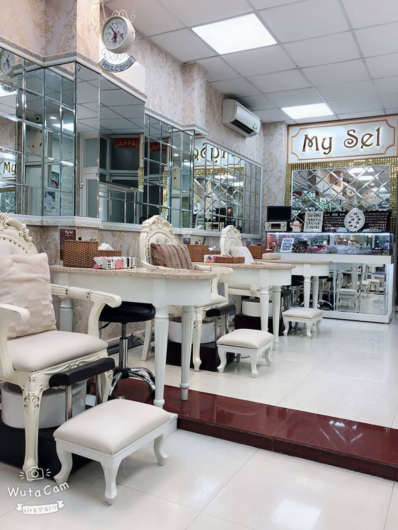 Nails & Make up Mysel 0 gallaries