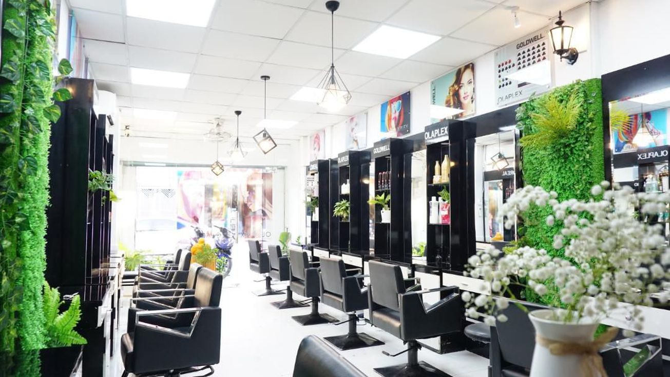 Trí Color Salon 4 gallaries