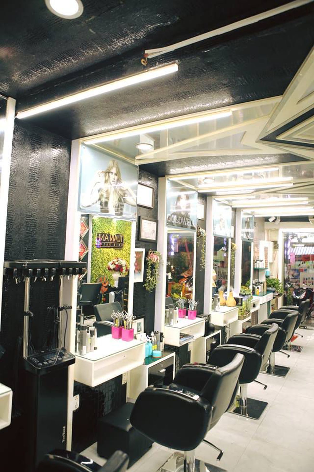 Tuấn Anh Hair Salon - Nguyễn Hữu Hào 1 gallaries